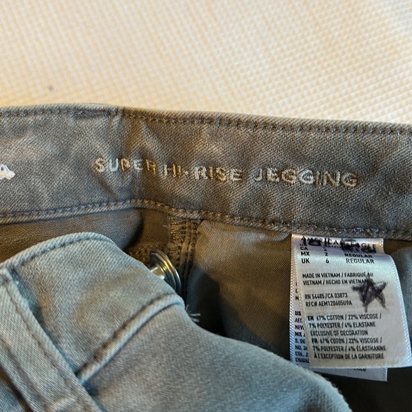 American Eagle 360 Next Level Stretch Super Hi Rise Jegging Size 2 Gray - Picture 6 of 13